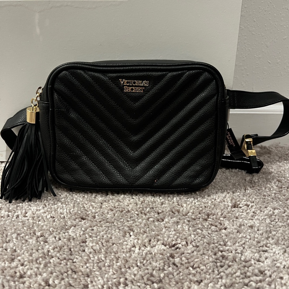 Victoria’s Secret black- belt bag/cross body purse NWT